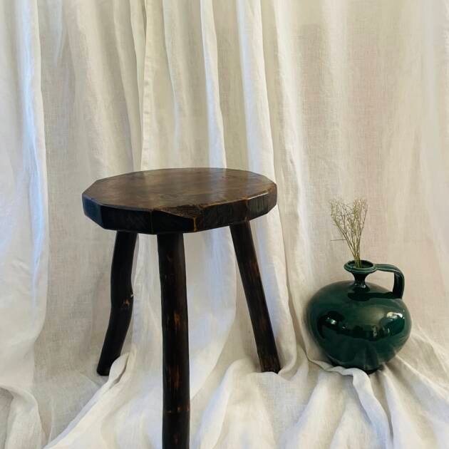 Vintage French Tripod Stool, In Solid Wood 🪵