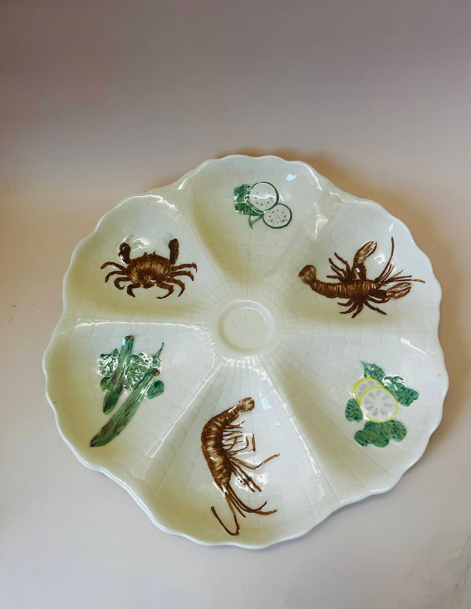 Vintage shorter & son porcelain oyster plate with hand-painted seafood and creamer. - Image 2