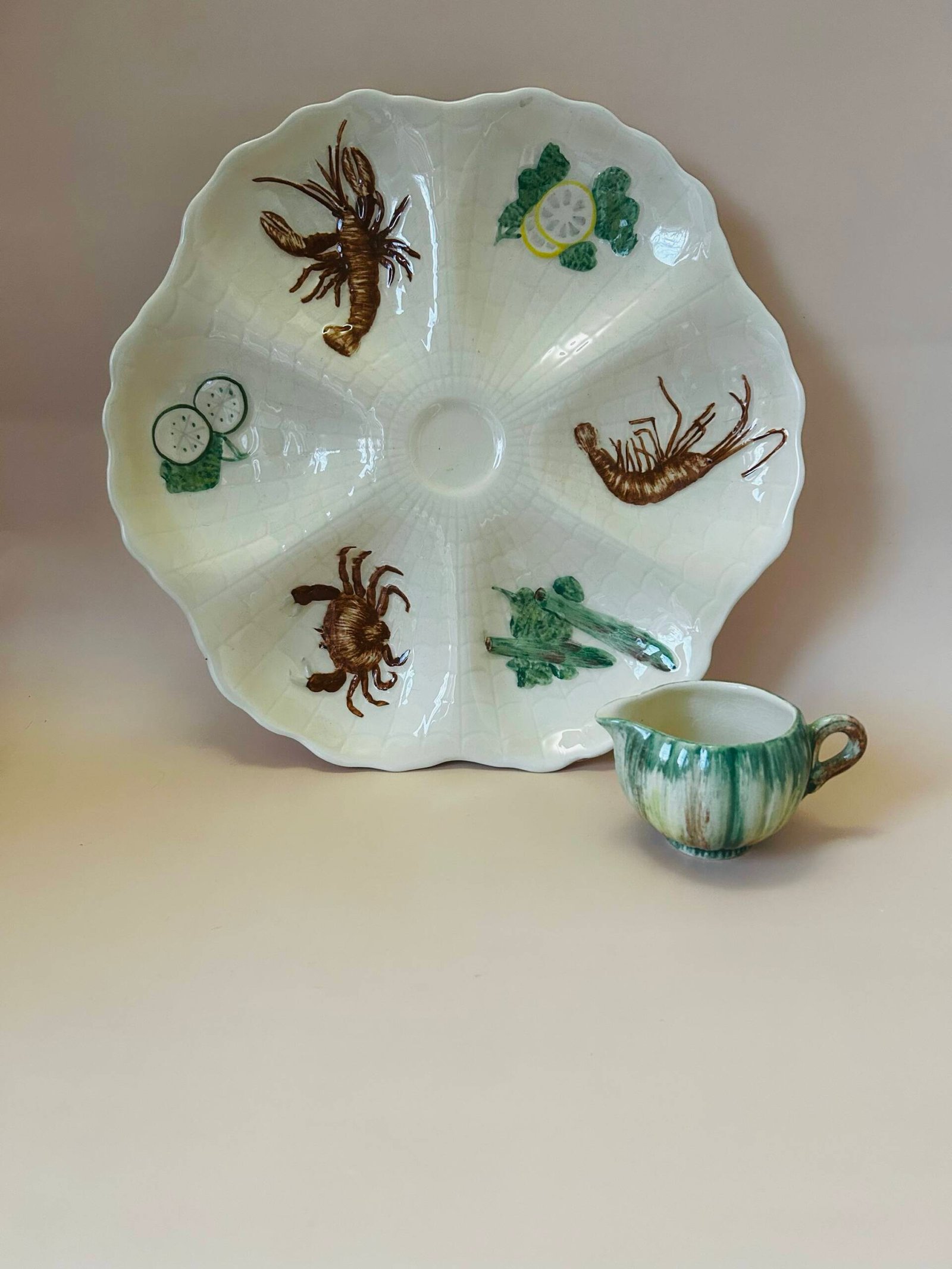 Vintage shorter & son porcelain oyster plate with hand-painted seafood and creamer. - Image 3