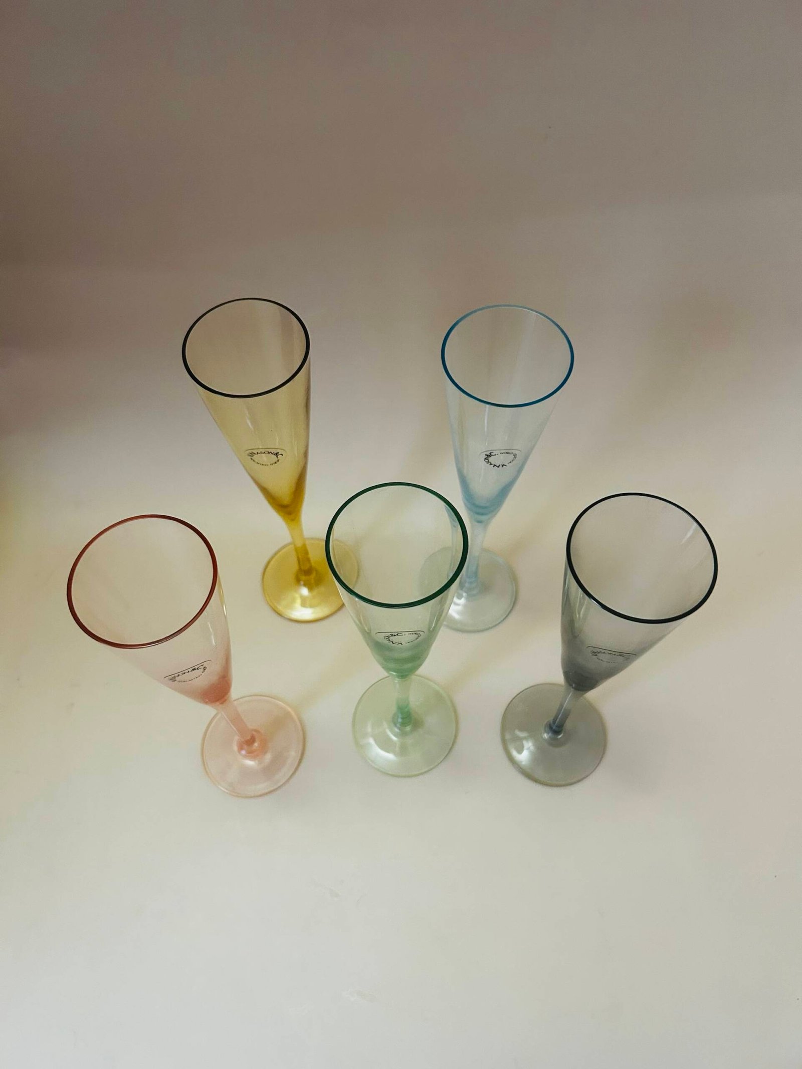 V.Nason & Co World Collection Champagne Glasses Set of 5 🥂(2001) - Image 3