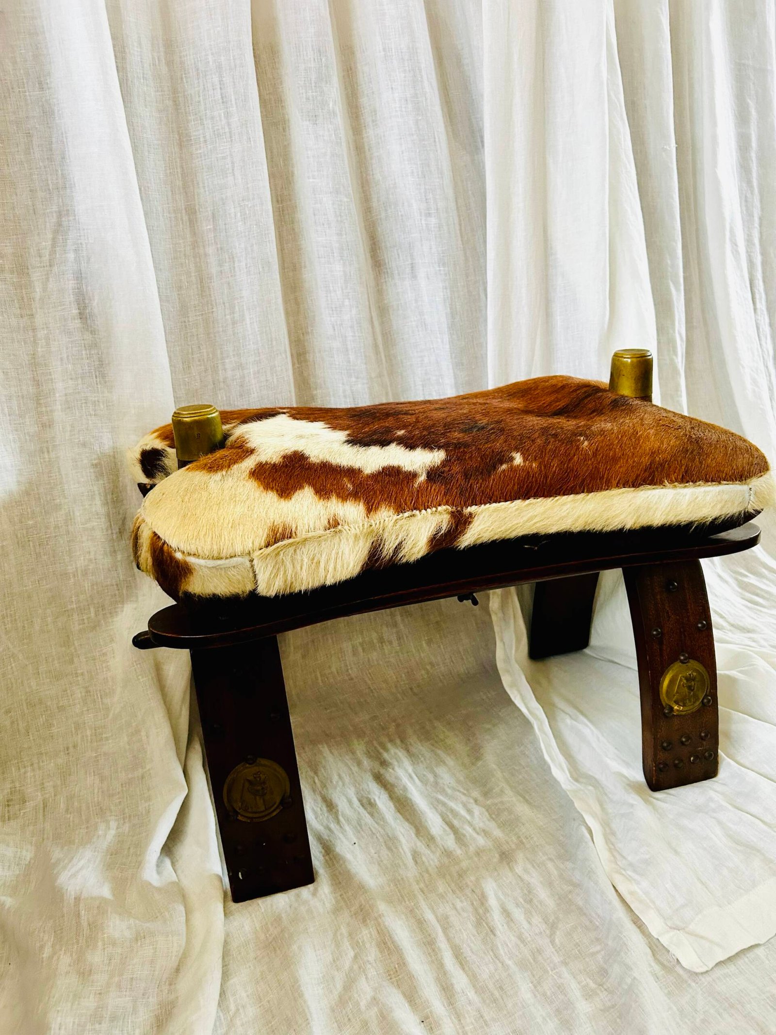 Vintage Moroccan camel saddle stool with cowhide upholstery ๐. - Image 4