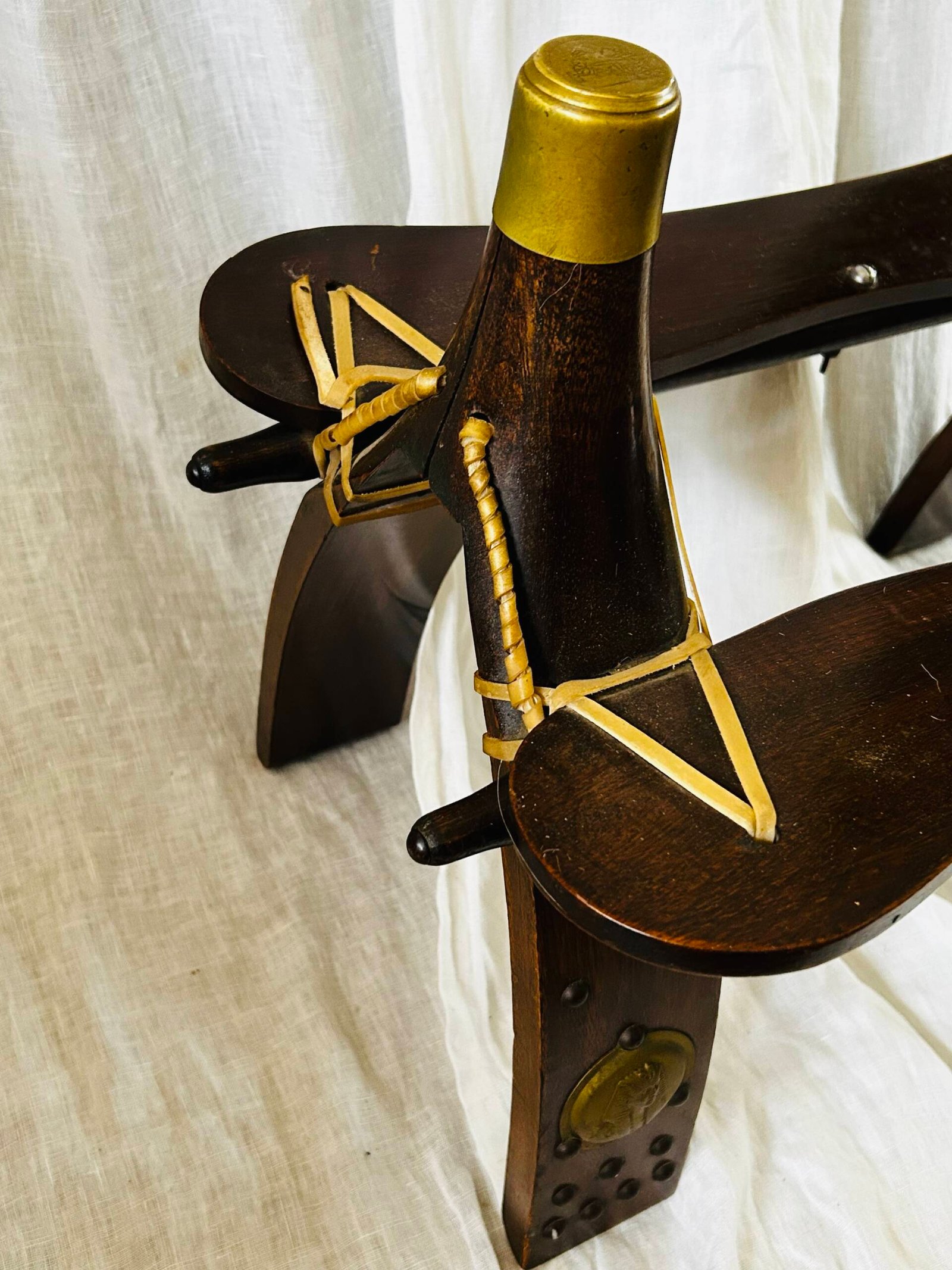 Vintage Moroccan camel saddle stool with cowhide upholstery ๐. - Image 6