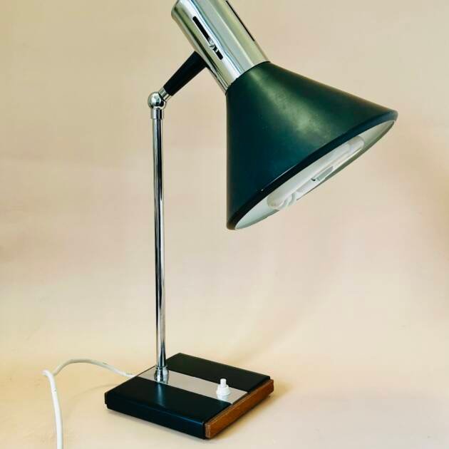 1960s Italian 🇮🇹 Chrome & Black Desk Lamp 🪔 By Stillux.