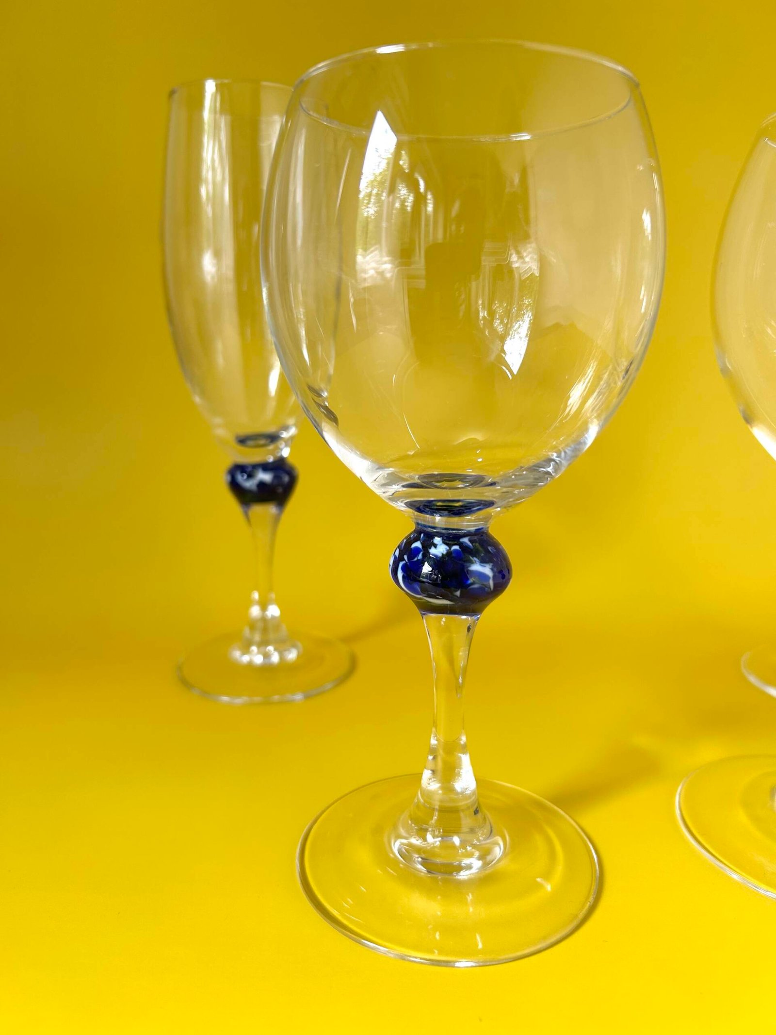 Vintage marbled stem wine & champagne glasses - Image 5